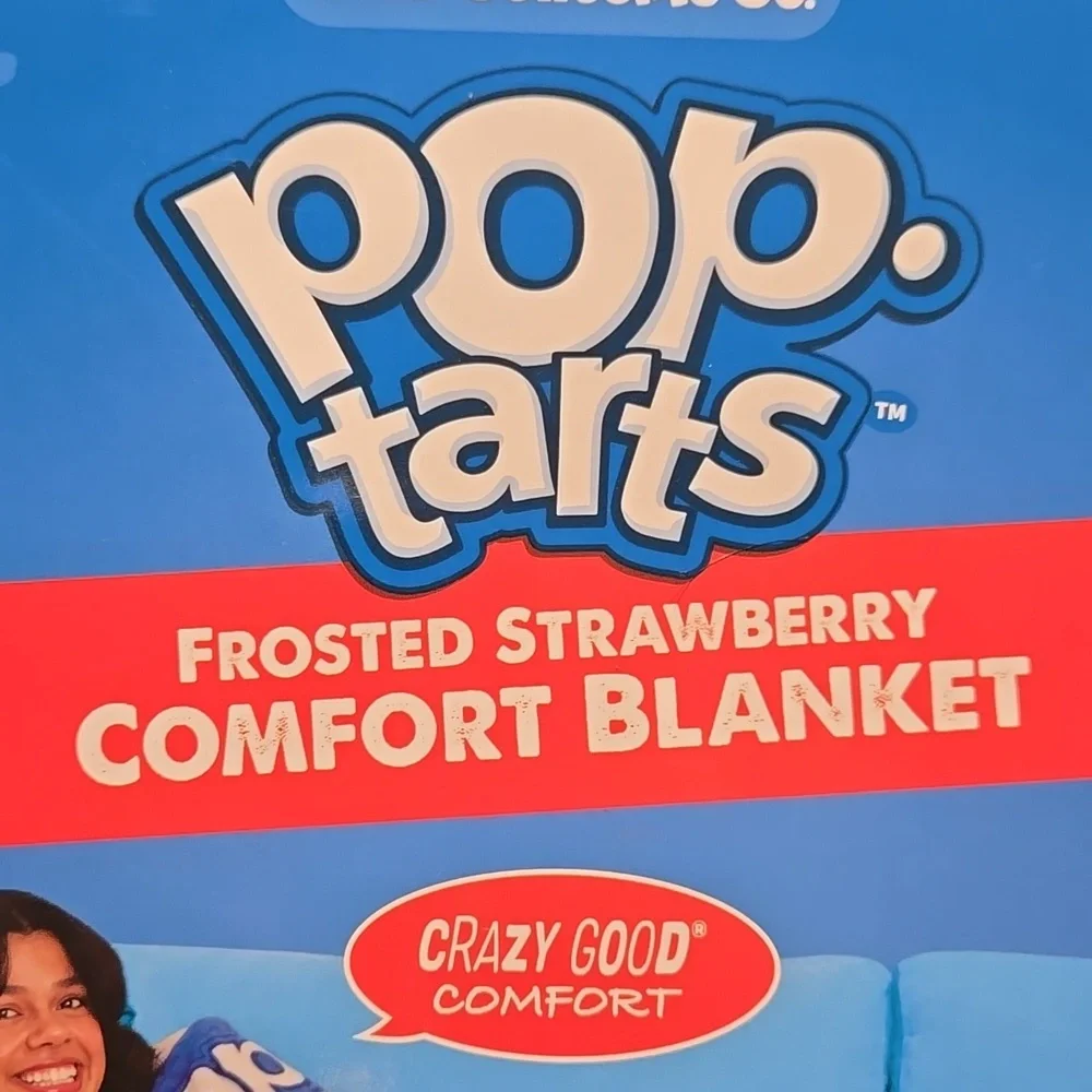 NWT Pop-Tarts Frosted Strawberry Comfort Blanket - Picture 2 of 4